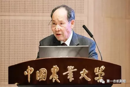 白人樸教授：農業機械化、智能化要人強機精