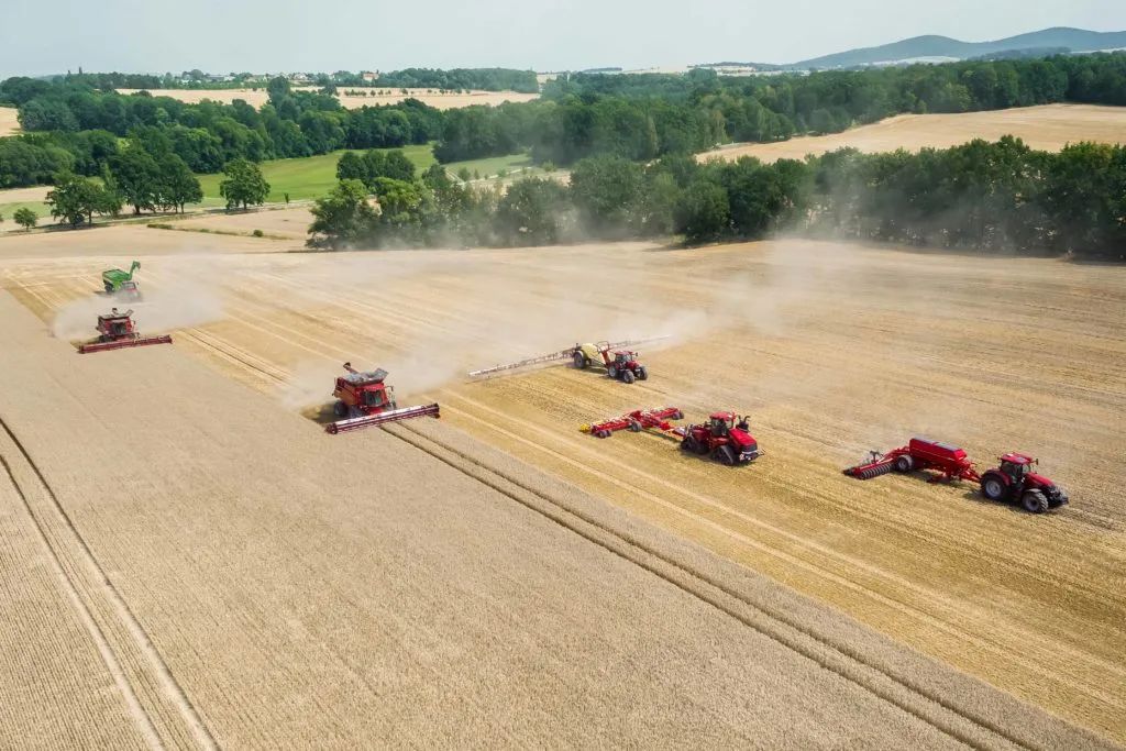 美國10月拖拉機銷量繼續(xù)下滑,聯(lián)合收獲機呈現(xiàn)兩位數(shù)增長 美國10月拖拉機銷量繼續(xù)下滑,聯(lián)合收獲機呈現(xiàn)兩位數(shù)增長